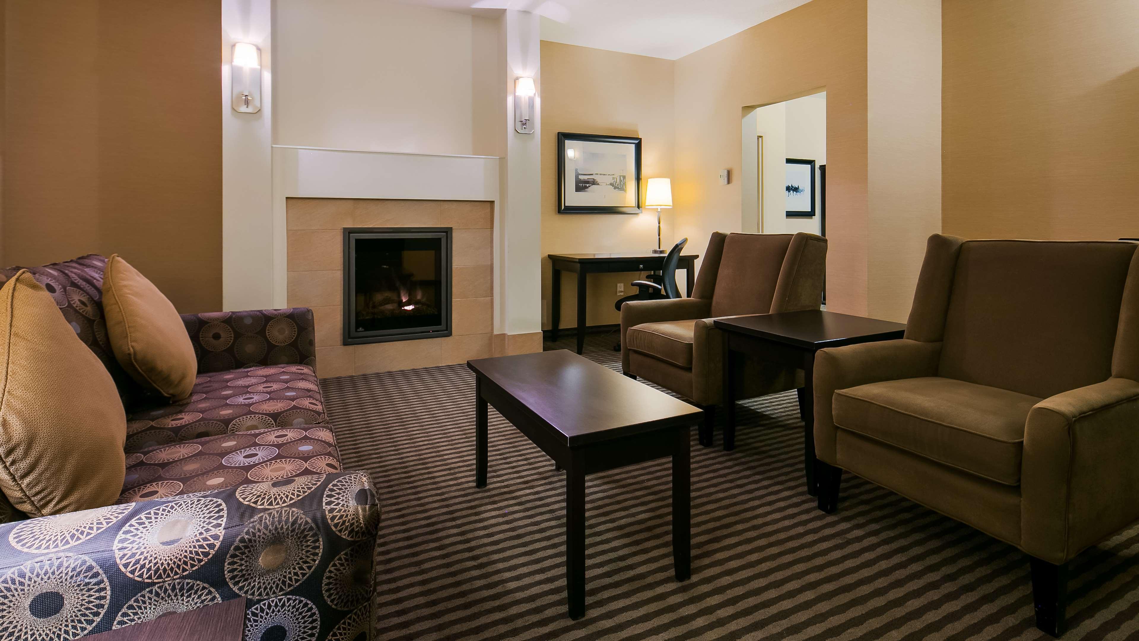 Stony Plain Best Western Sunrise Inn & Suites מראה חיצוני תמונה