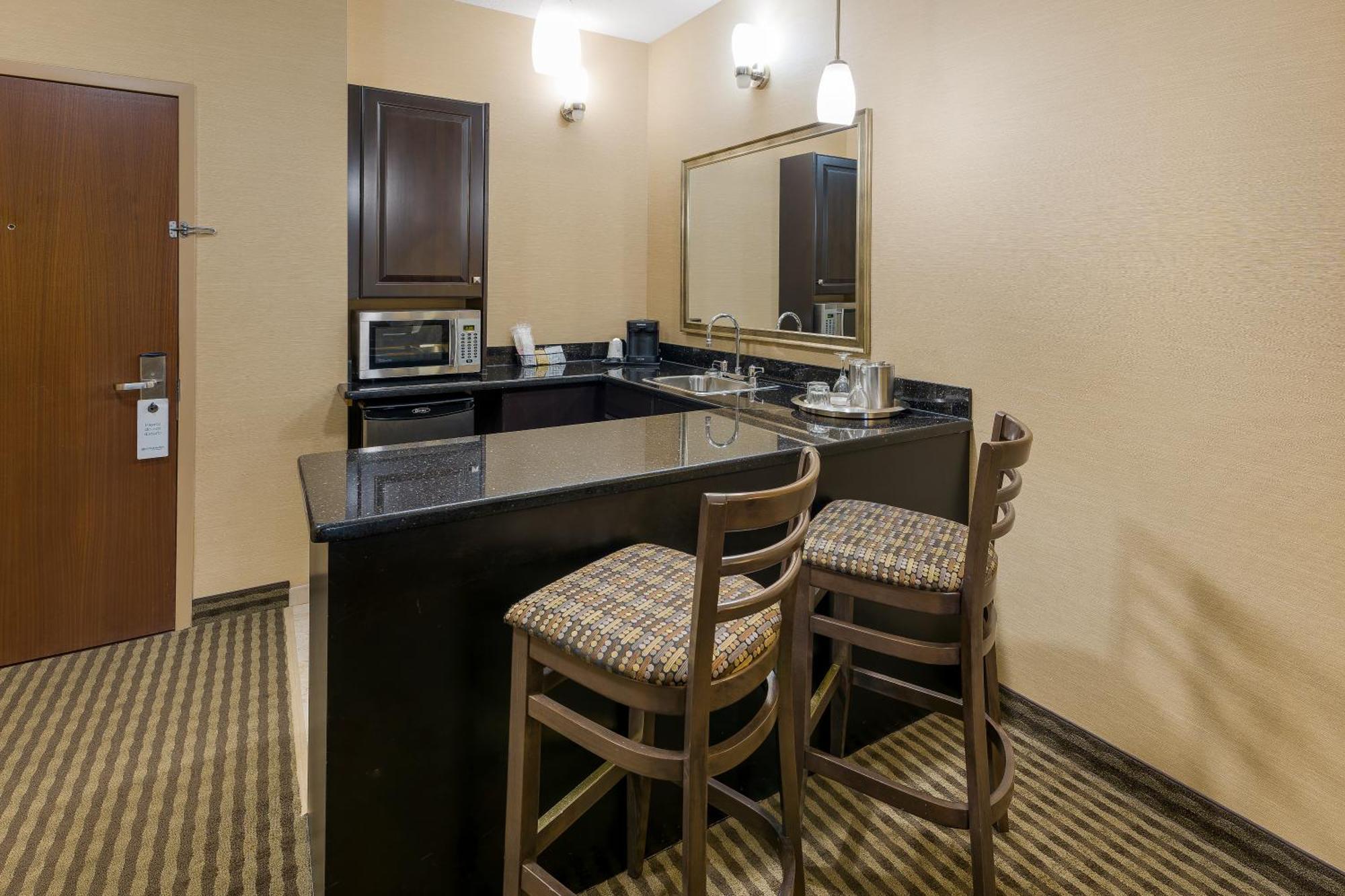 Stony Plain Best Western Sunrise Inn & Suites מראה חיצוני תמונה